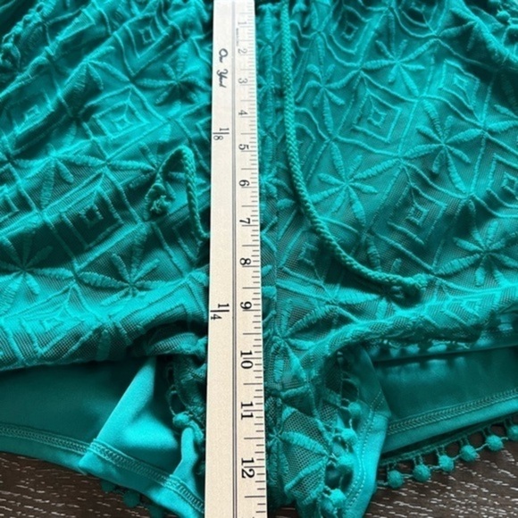 JACK By Bb Dakota Teal Lined Lace Romper With A Waist Ties And Draped Shoulders - Picture 7 of 14